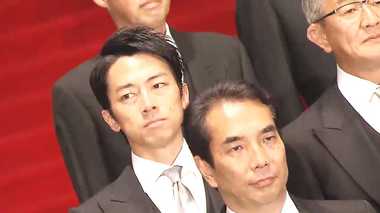 “古くて固い”日本からの脱却 進次郎は滝クリが仕事の日はベビーカーを押して登庁せよ