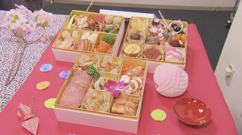 「普段は節約、正月は贅沢に」おせちは“メリハリ消費”　10月1日からおせち商戦スタート　物価高でも「年に1回のごちそう」2～3万円台の商品中心に揃える　ながの東急百貨店｜FNNプライムオンライン