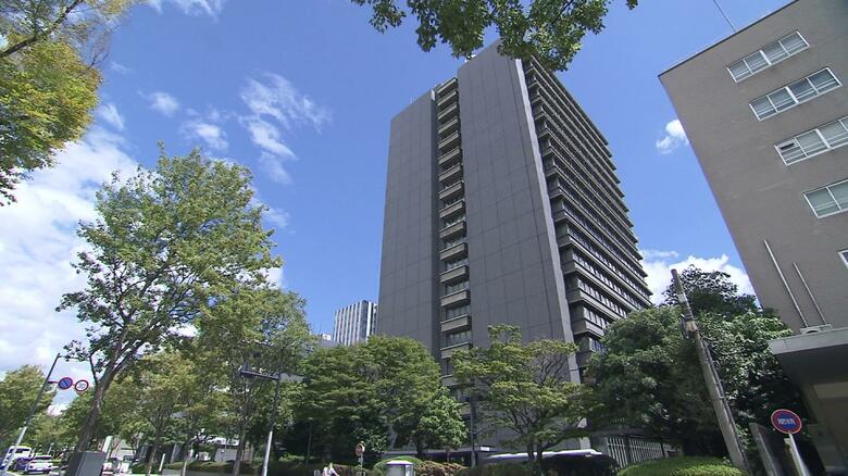 「女子トイレの中を見たかった」　勤務中に県警本部のトイレに侵入　県警の３０代男性職員を書類送検　広島｜FNNプライムオンライン
