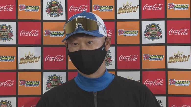 【ファイターズ】ひちょり”監督代行”が囲み取材に登場「ボスに『稀哲、行って』と言われたから…」｜FNNプライムオンライン