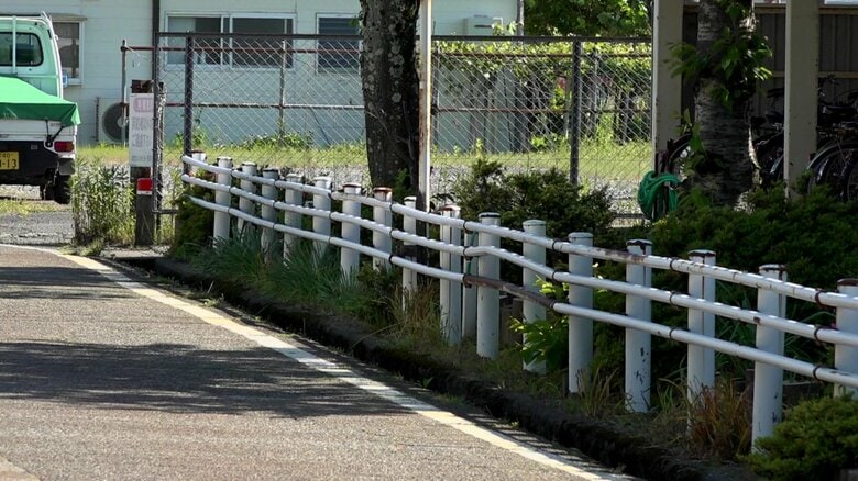 現場近くの路上