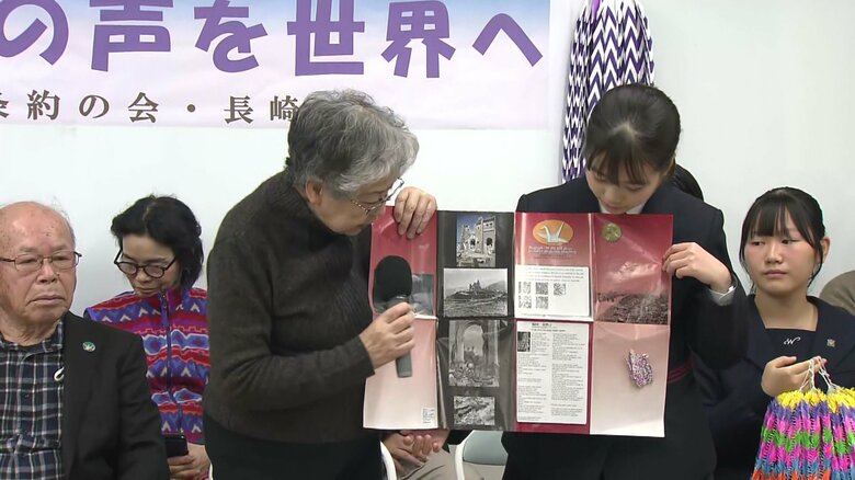 長崎被災協はリーフレットを作り、現地で配る