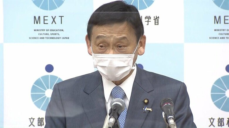 末松文科大臣｢受験生の努力が無駄にならないように･･･｣と強調した