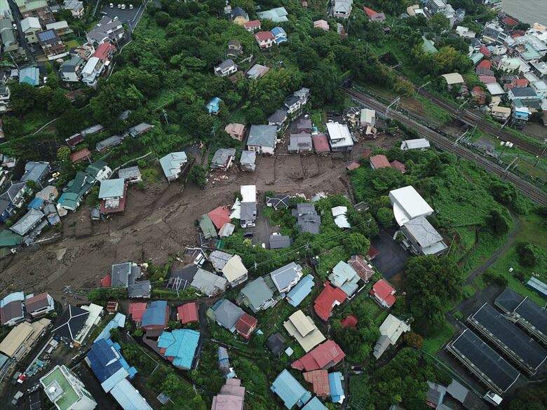 7月4日にドローンで撮影した写真（熱海市・土石流現場）　画像提供／テラ・ラボ