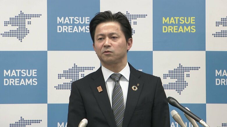跡地活用について「他の商業施設とも連携していく必要がある」と話す上定市長