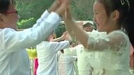 ファッションリーダーは金正恩総書記の“娘”?ご法度だった「シースルー」が北朝鮮女子の間で流行…忠誠心の証し? コンサバから一変