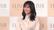 長澤まさみ&バービーが美の秘訣を語る 「コツコツ派」と「科学技術で一発逆転派」な2人のお気に入りパーツはどこ?