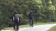 人気のサイクリングロードで“自転車”同士が正面衝突　ヘルメット着用していない62歳男性が死亡　着用の女性は無事【京都発】