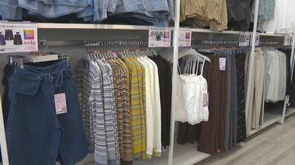 “普段着”がコンセプト「ワークマンカラーズ」作業服は取り扱わず、男性もの女性ものアイテムの比率1対1　機能性やデザイン性にこだわった商品そろう　長野・諏訪市にオープン
