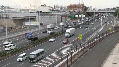 ゴールデンウィーク高速道路のUターンラッシュ始まる　中央道上り小仏トンネル付近で30キロ予測も