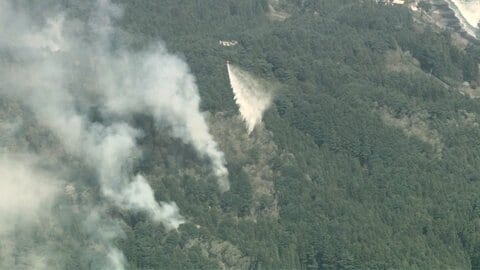 岩手・大槌町山林火災　4日目鎮圧至らず…延焼範囲が広がる北西側には住宅地があり警戒