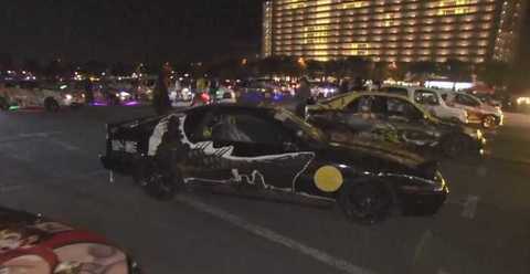 女性オーナーも参加 真夜中のお台場に 痛車 1000台集結