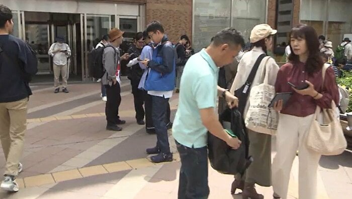 イベント開催時、仙台駅前にはポケモンGOのプレイヤーが大勢集まった