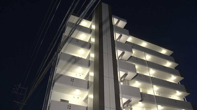 “胸に刃物”の19歳女性遺体　交際相手とみられるパート・安藤陸人容疑者（20）逮捕…車で逃走中に単独事故　愛知・豊田市｜FNNプライムオンライン