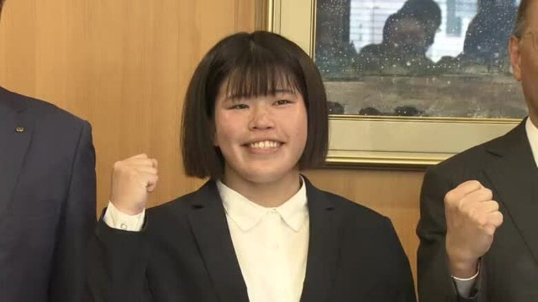 レスリングU23日本代表・雲仙市の吉武選手が知事表敬　今秋の世界大会へ「金メダルで恩返しを」【長崎】｜FNNプライムオンライン
