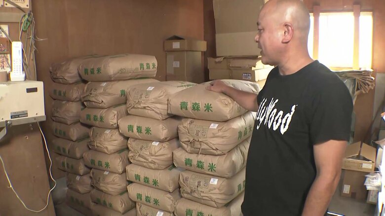 「売れと言われても…」販売店に山積みの備蓄米　農水省が販売期限延長へ　高値の新米に備え買う人も　専門家「農家にとって不安な期間延長」｜FNNプライムオンライン