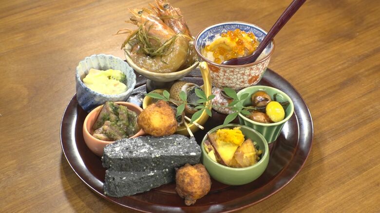 看板も入口も分かりづら過ぎる…“初見殺し”外観公開NGの隠れ家居酒屋 たどり着けた人だけで連日満席｜FNNプライムオンライン