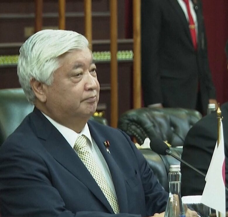 北朝鮮の新型ミサイルは「IRBM級」と言明する中谷防衛相（7日）