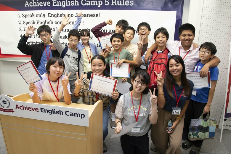フィリピンから来日した英語講師が国内で英語を教える