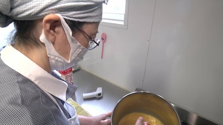 菓子作りを担当 鵜野浩一郎さんの妻・幸子さん