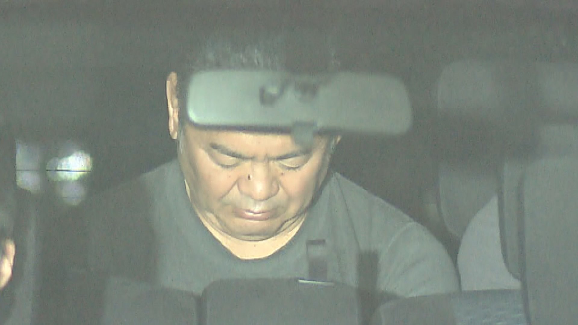 投稿　女児　裸 逮捕の大阪府警警視（53）が有給休暇を取って“パパ活”少女にわいせつ行為か  少女は家族から行方不明届も（FNNプライムオンライン）｜ｄメニューニュース（NTTドコモ）