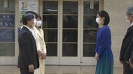 天皇ご一家伝統工芸展へ 愛子さまクリームイエローの装い いとこの佳子さまが日本工芸会総裁としてご案内