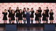 柳沢慎吾が異色コラボ アイドルに“サイレン”ダンス伝授