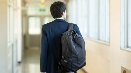 真面目で優秀な高校生の息子が女子生徒を盗撮して逮捕…「うちの子に限って」両親を襲った悪夢と揺らいだ家族｜FNNプライムオンライン