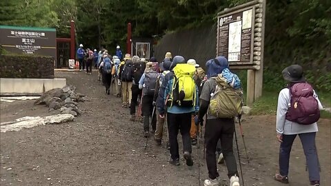 富士山登山の救助、去年の2倍に　下山中の事故多発　専門家「“もう少し”と上りでエネルギー使い切る」　山頂目指さない “富士下山”に注目