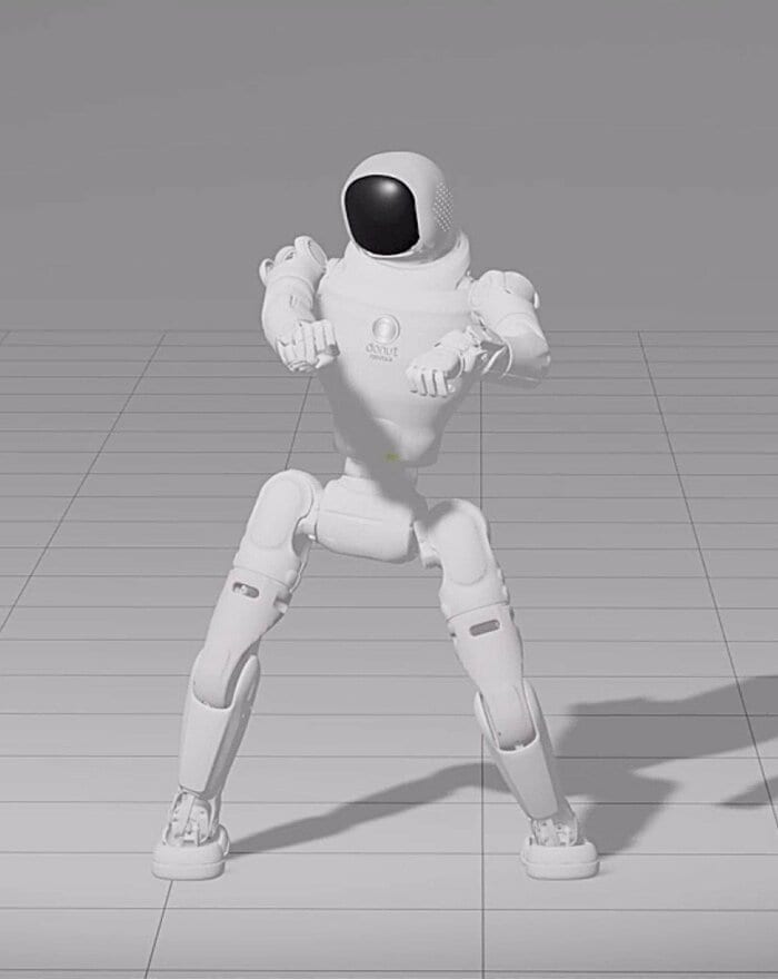 4月27日発売予定のヒューマノイド「cinnamon mini」