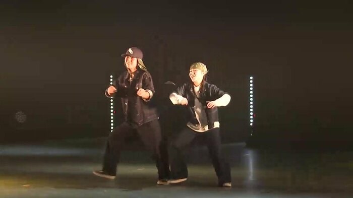 “愛弟子” の高橋唯斗さんと伊藤李寧さんのステージ