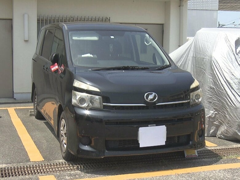 警察官が不審な車に気づく…空港まで“白タク行為”か ベトナム人の37歳男を現行犯逮捕「お金は返すので」と否認｜FNNプライムオンライン