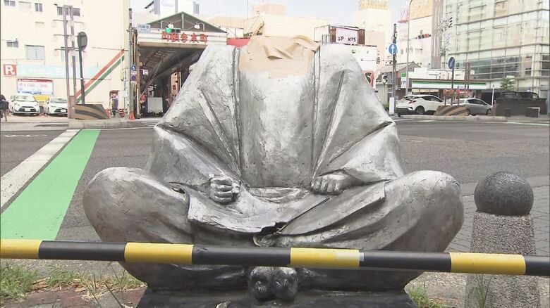 テープ貼られ無残な姿に…商店街の入口にある“豊臣秀吉像”の首折られる 過去には“徳川家康像”も被害に｜FNNプライムオンライン