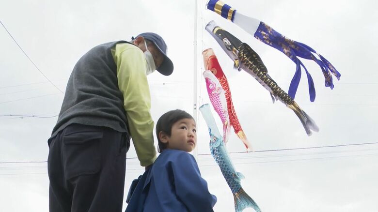 中島さん宅のこいのぼり（佐久市）