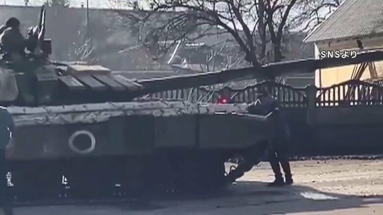 ウクライナの「タンク・マン」　SNSより