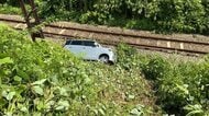 「撮り鉄」観光列車の撮影目的で危険な迷惑行為か　親子3人を過失往来危険の疑いで書類送検　車が線路脇に転落、他の列車の運行に影響　同日、線路内に男性が立ち入る事案も　JR東日本「悪質の場合は法的措置を」