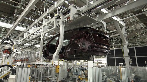 国内新車販売台数3.3％増の456万5777台…プラスは2年ぶり　ダイハツは認証不正問題から回復も日産は減少