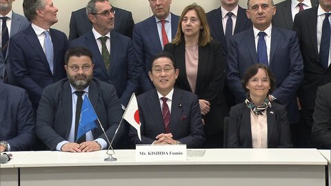 岸田元総理　NATO加盟の約30カ国の大使と面会　ホルムズ海峡巡る対応などで意見交換