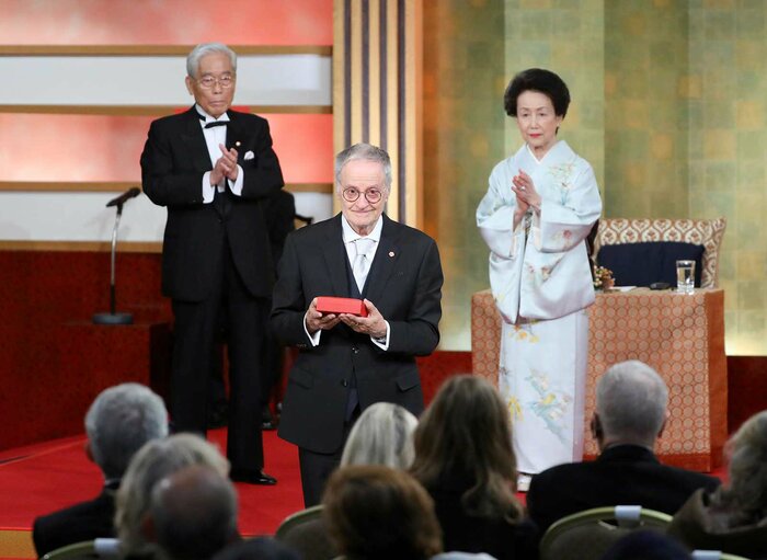 世界文化賞授賞式でのジュリオ・パオリーニ氏 ©日本美術協会/産経新聞