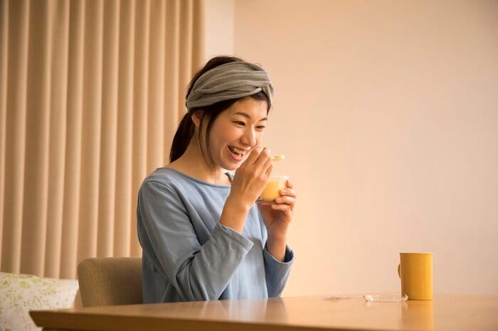 疲れたら甘いものが食べたくなるけど…（画像：イメージ）