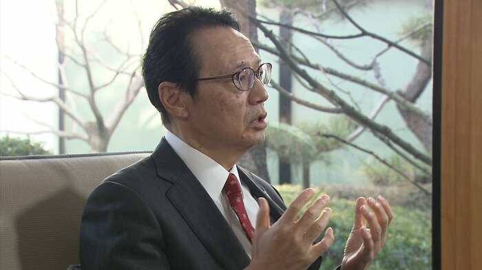 FNN北京支局の単独取材に応じる金杉大使(2024年12月24日)
