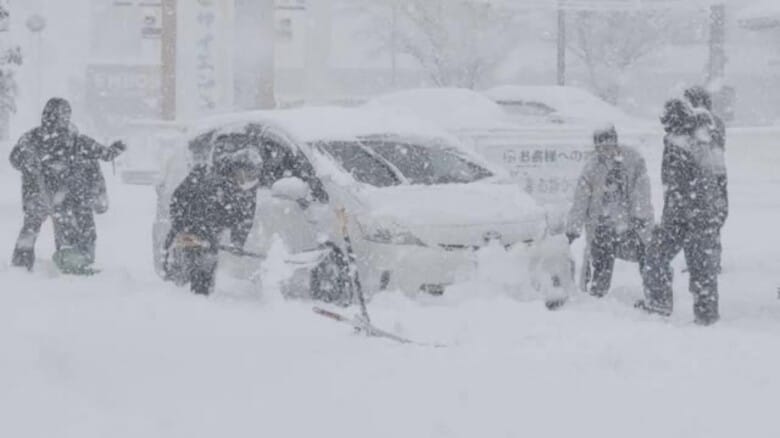 松江市で積雪38センチ…今季最強寒波で大雪に厳重警戒　8日夕方にかけ積雪など交通障害に厳重警戒を｜FNNプライムオンライン