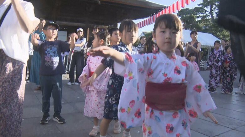 夏の風物詩「善光寺お盆縁日」　今年で17回目　境内には盆踊り　「難しかったけど、楽しかった」　長野市｜FNNプライムオンライン
