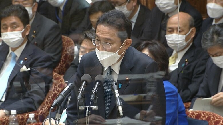 予算委員会で「現金10万円一括給付」も容認