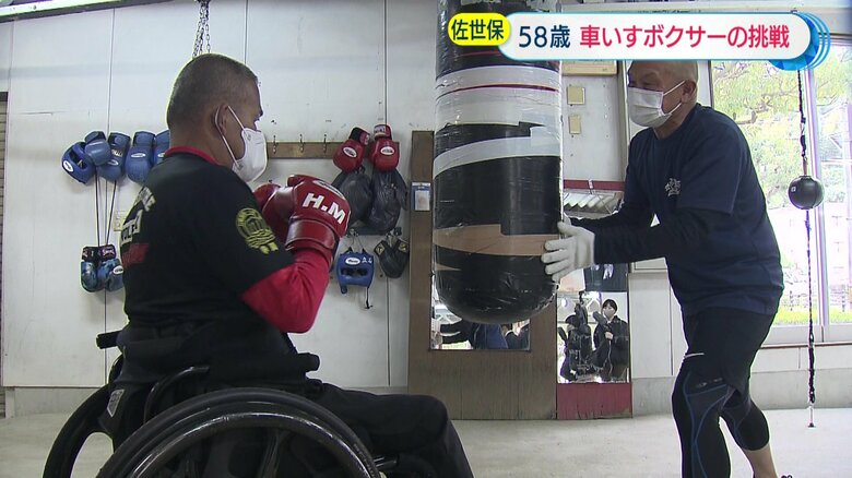 写真左：前田秀喜さん　右：トレーナーの北岡敏治さん