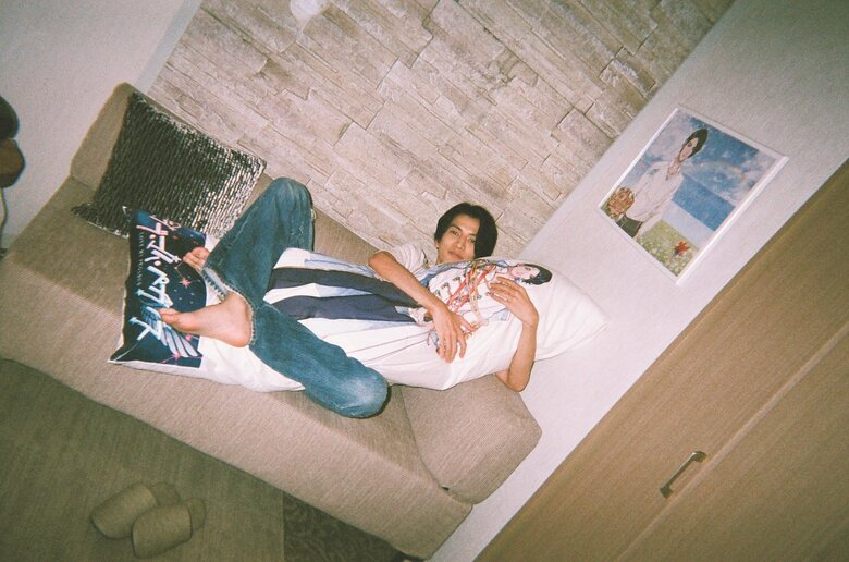 あの抱き枕を抱いて…渡邊圭祐「推しの王子様」PRECIOUS BOOK 東京ニュース通信社 刊