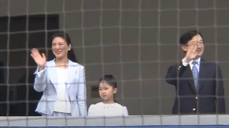 2009年　愛子さま神宮球場で初めて野球を観戦される