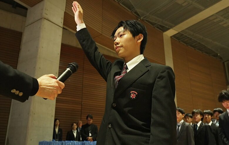 選手宣誓を務めた蛯原大弥