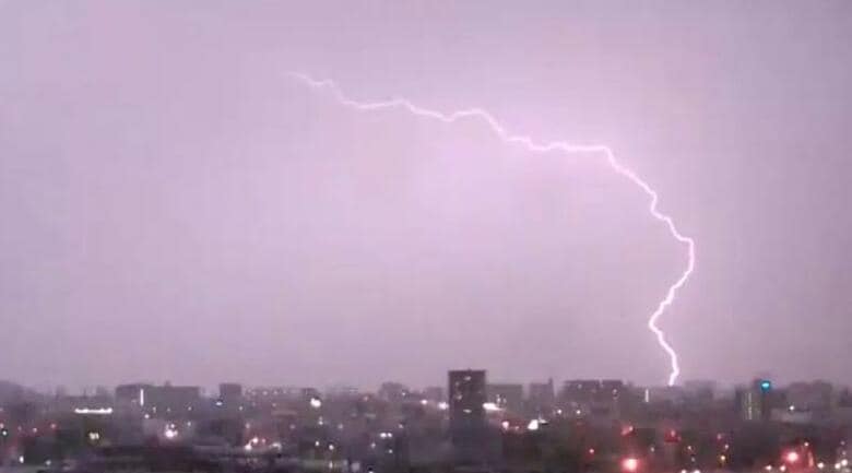 広島・竹原市で９月観測史上最大雨量　１時間４３ミリ　未明から明け方に激しい雷雨　ＪＲ各線で運休・遅れ｜FNNプライムオンライン