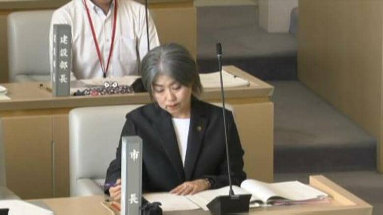 【速報】田久保市長の“学歴詐称”問題めぐり百条委員会の設置決まる　大学は「卒業」ではなく「除籍」｜FNNプライムオンライン
